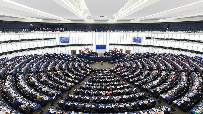 Das Europäische Parlament in Straßburg - Bild: wikimedia.org / Diliff 