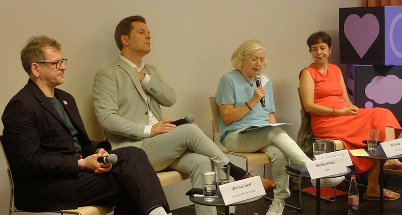 (v.l.n.r.) Die Spitzenkandidat:innen von Gr&uuml;nen (Werner Graf), SPD (Steffen Krach) und Linken (Elif Eralp) haben sich am 29. Juni den Fragen von &Uuml;pfi (Moderation: Helga Hentschel) gestellt. Nicht der Einladung gefolgt war der Spitzenkanidat der CDU, Stefan Evers.