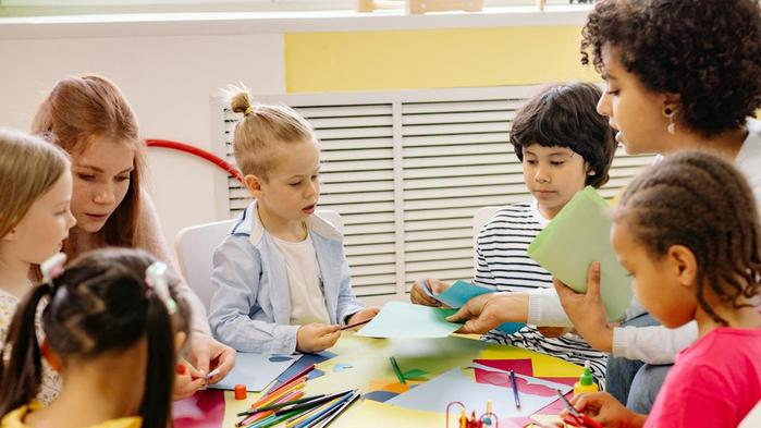 F&uuml;r Fachleute spielt beim Ganztag auch die Qualit&auml;t der Angebote eine Rolle. - Bild: pexels/ Yan Krukov