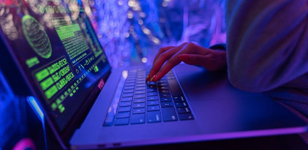 Bei sexualisierter Online-Gewalt gibt es bisher eine Schutzl&uuml;cke. - Bild: pexels/ Antoni Shkraba Studio