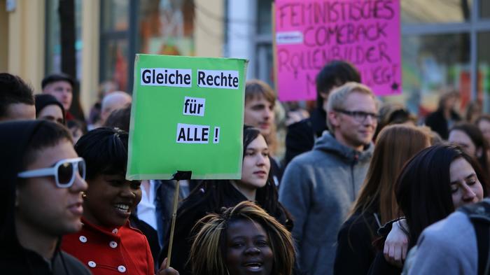 Demonstration für Frauenrechte. - Bild: flickr/ Mike Herbst