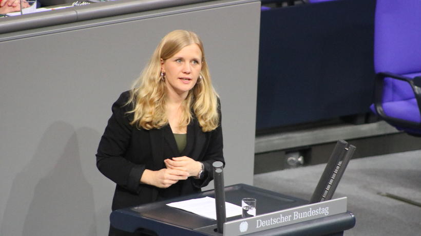 Josephine Ortleb (SPD) bei ihrer Rede am Donnerstag im Bundestag. - Bild: zwd