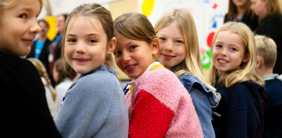 Bildungschancen sind immer noch vom Einkommen der Familie abh&auml;ngig. - Bild: UNICEF/ Annette Etkes