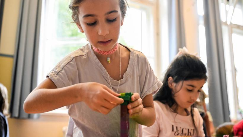 Kinder von Alleinerziehenden tragen ein besonders hohes Armutsrisiko. - Bild: UNICEF/ Paula G. Vidal