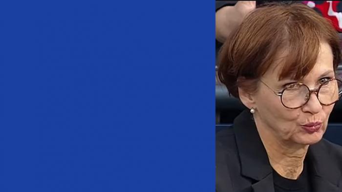 Bild: Ministerin Stark-Watzinger als Zuhörerin in der BAföG-Debatte des Bundestages