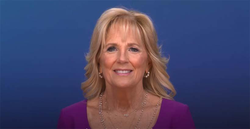 Jill Biden in einem Video zum Internationalen Frauentag Quelle: https://www.facebook.com/FLOTUS/videos/international-womens-day-2022/4848855421850895/